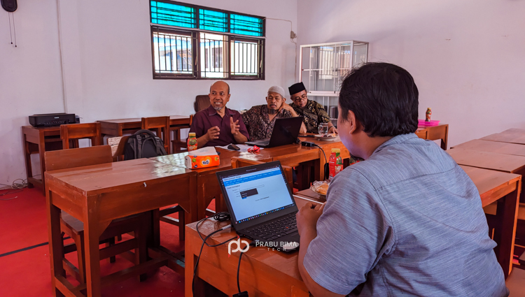 Pelatihan Penggunaan Edupay di Pondok Pesantren Daarussalam Slinga Purbalingga